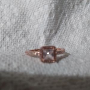 Pandora Ring IF BUY 6 OR MORE ITEMS GET A DISCOUNTS